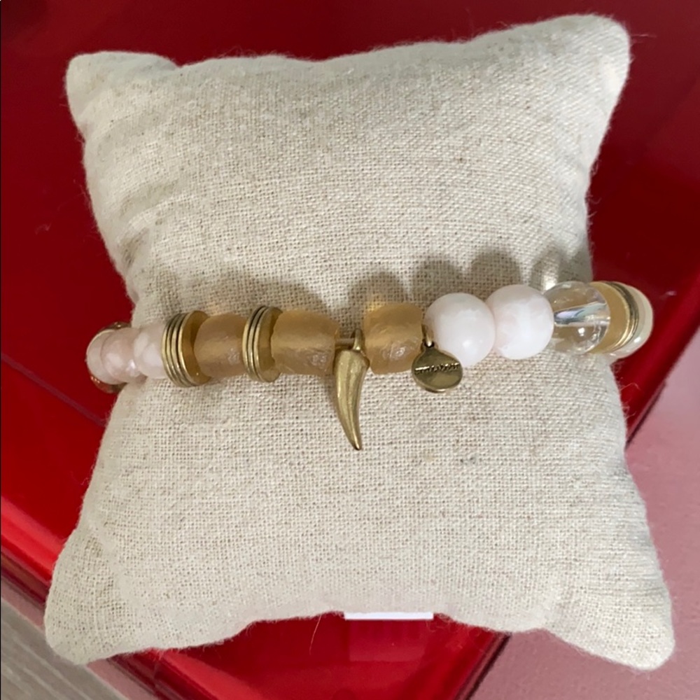 Anda Intention - courage bracelet